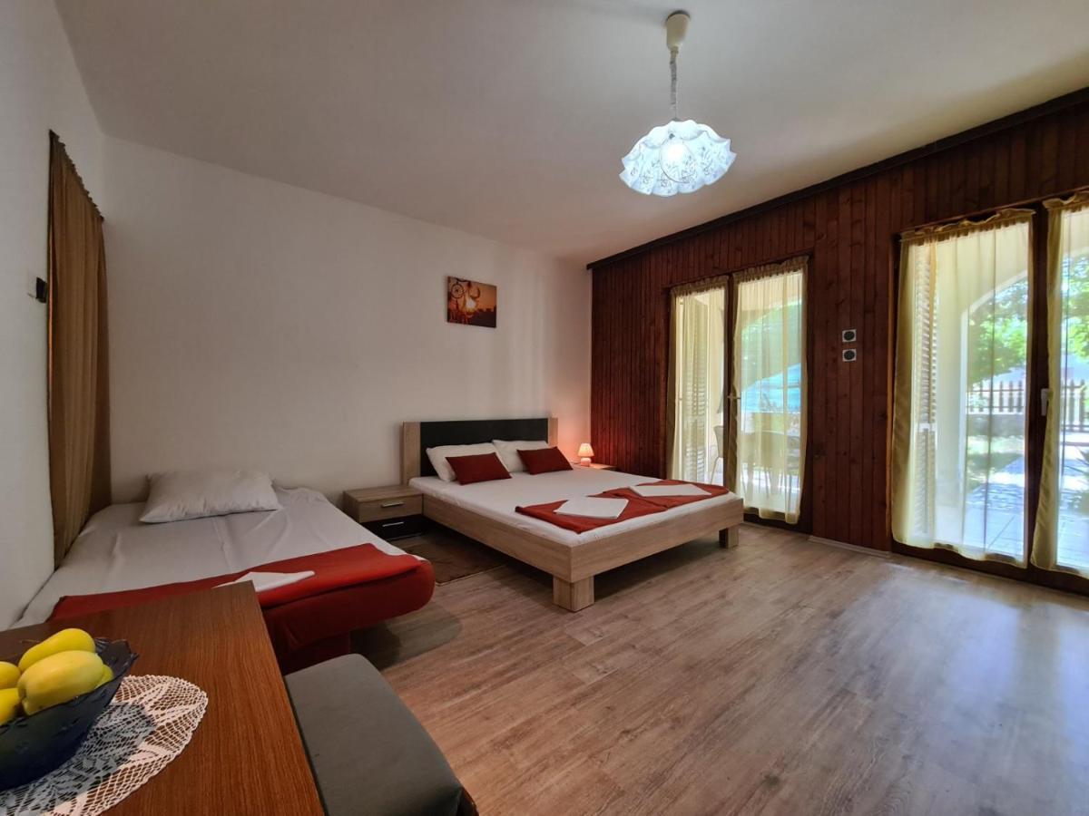 Apartments Zlatko 1397 Stinjan ภายนอก รูปภาพ