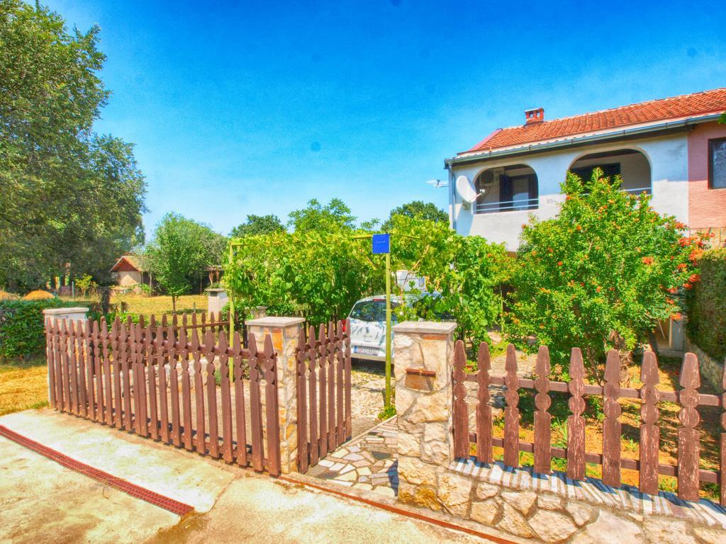 Apartments Zlatko 1397 Stinjan ภายนอก รูปภาพ